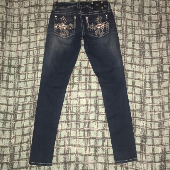 Jeans - Picture 2 of 2